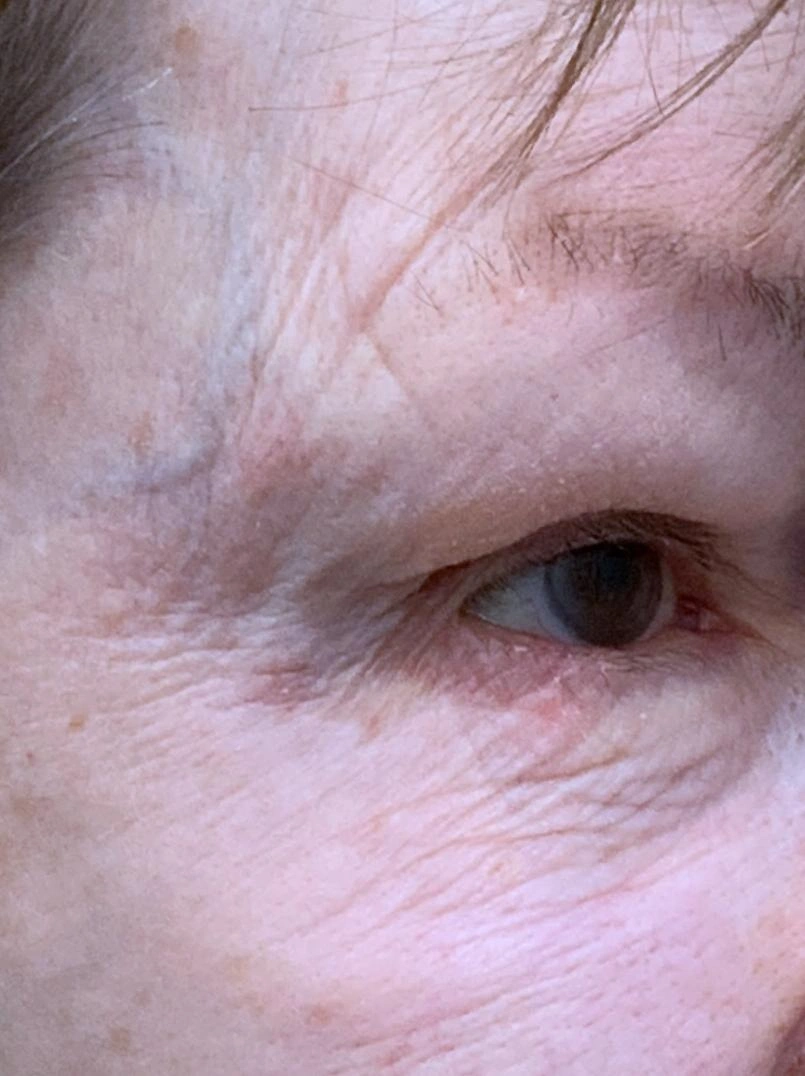 face-right-45-12.10.2025-98152754